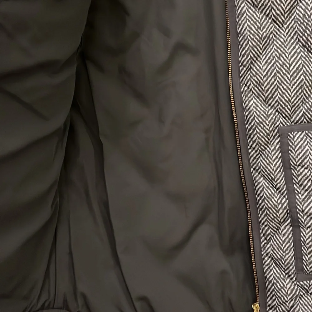 J Crew Gray Herringbone Quilted Puffer Zip-Up Vest size Medium